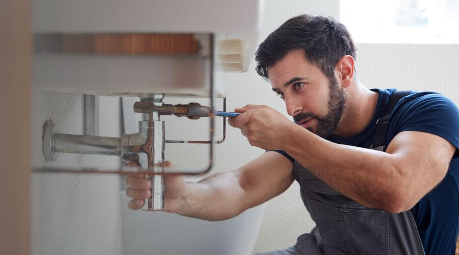 Professional bathroom faucet installation in Des Moines, NM